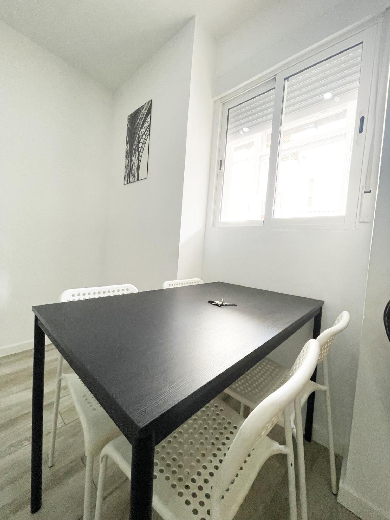 Relax Apartaments 1Min Metro Madrid Exteriör bild