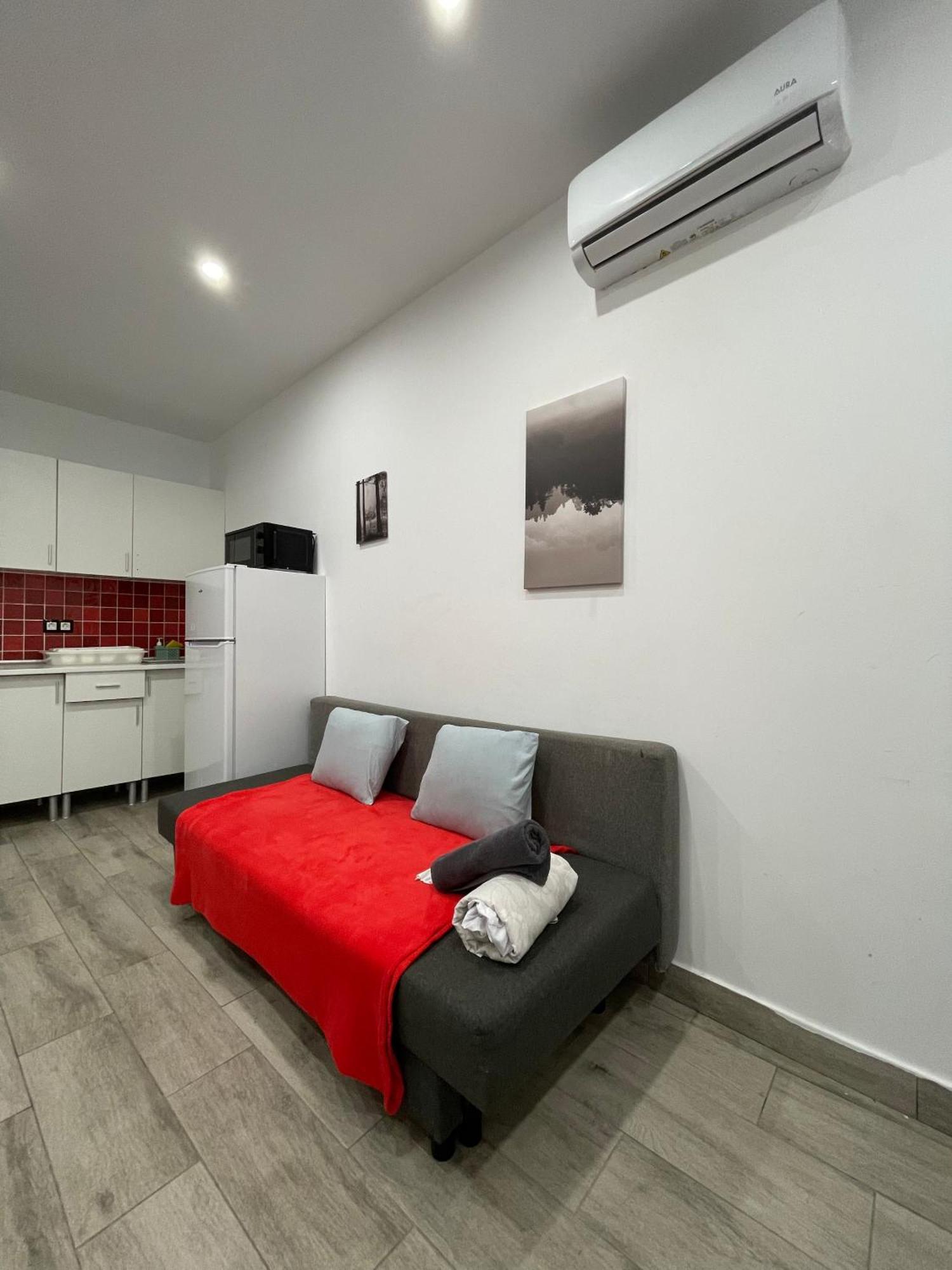 Relax Apartaments 1Min Metro Madrid Exteriör bild